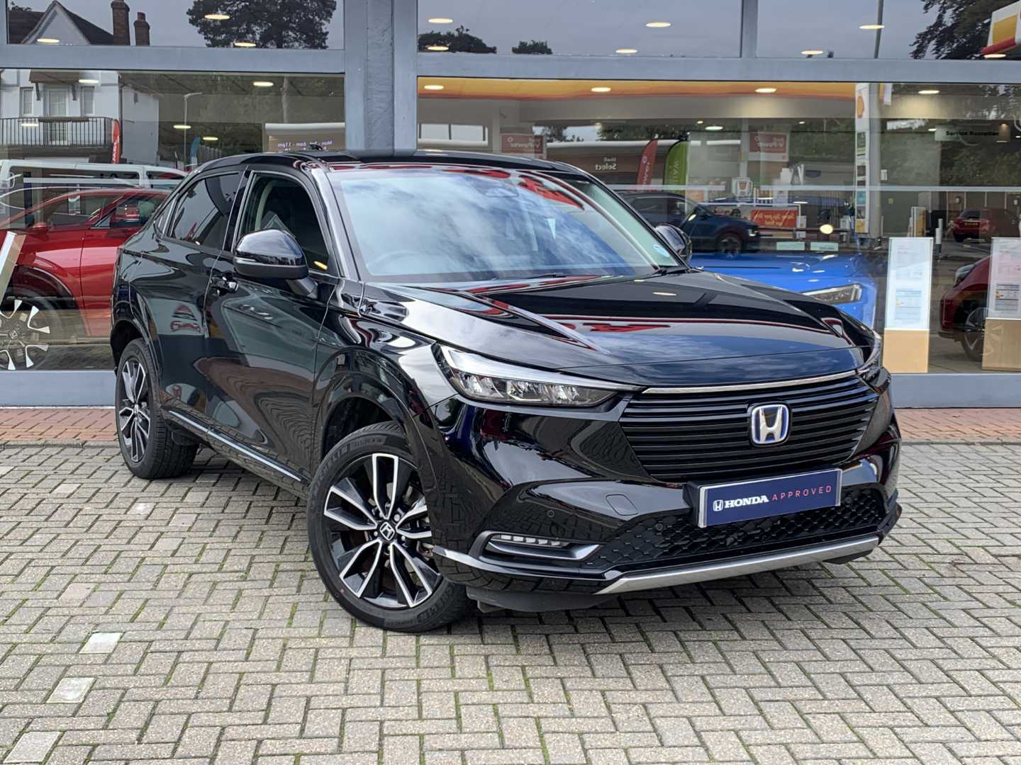 Main listing image - Honda HR-V