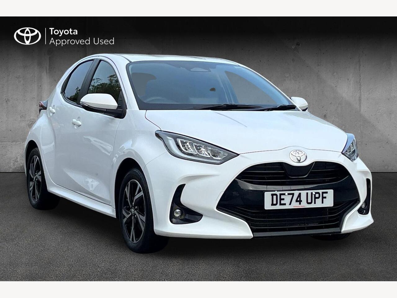 Main listing image - Toyota Yaris
