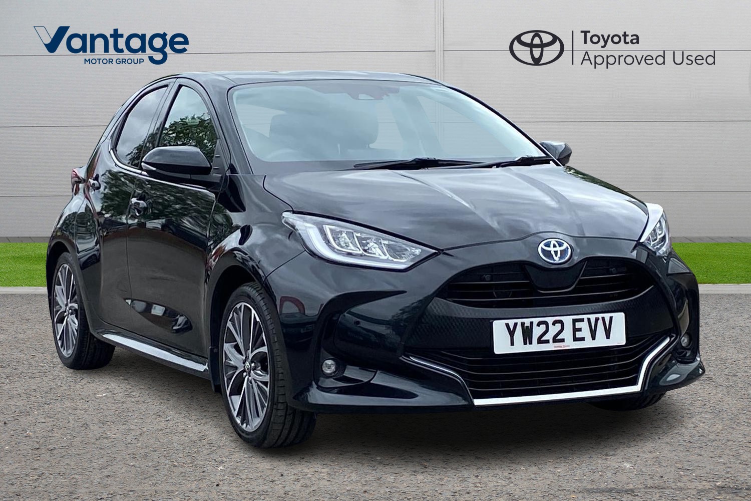 Main listing image - Toyota Yaris