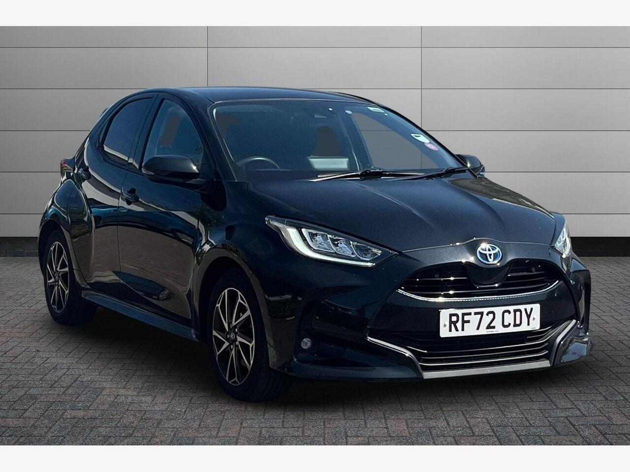 Main listing image - Toyota Yaris