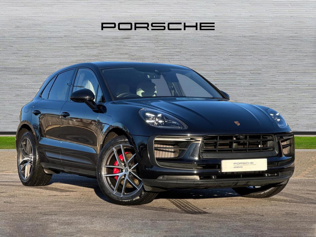Main listing image - Porsche Macan
