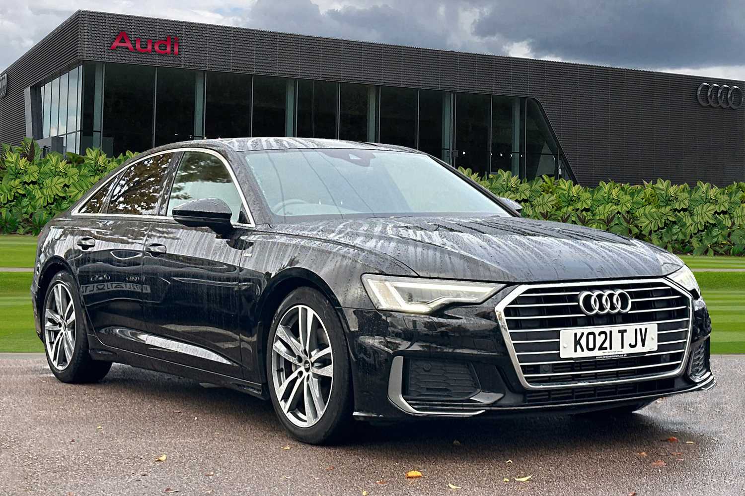 Main listing image - Audi A6