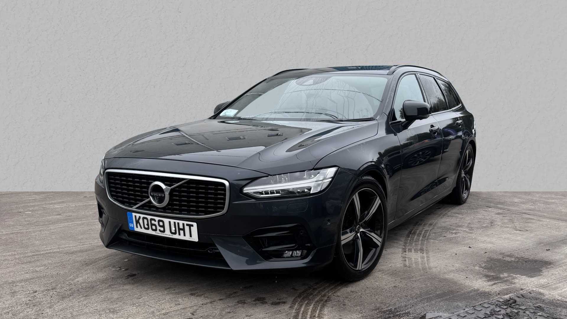 Main listing image - Volvo V90