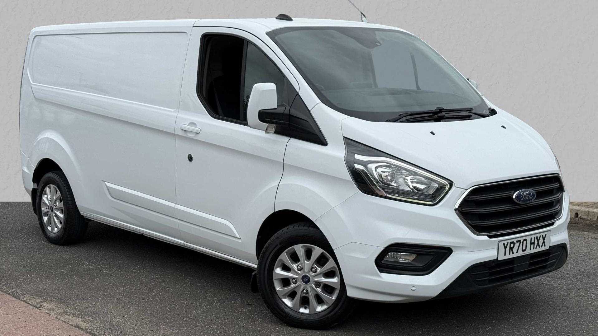 Main listing image - Ford Transit Custom