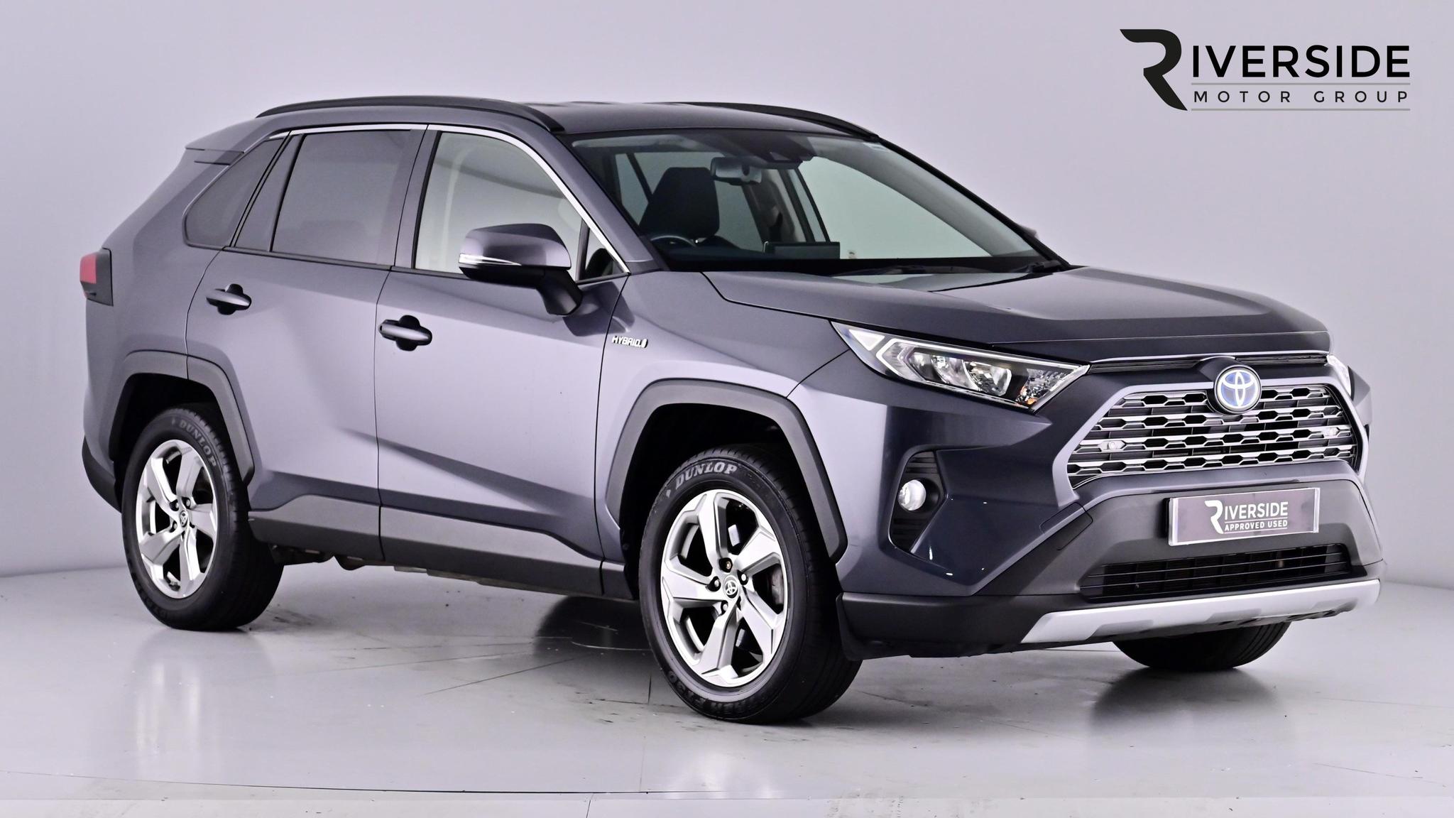 Main listing image - Toyota RAV4