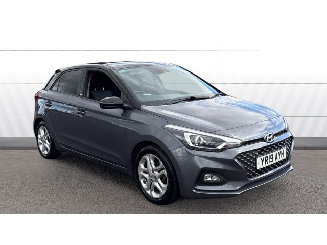 Main listing image - Hyundai i20