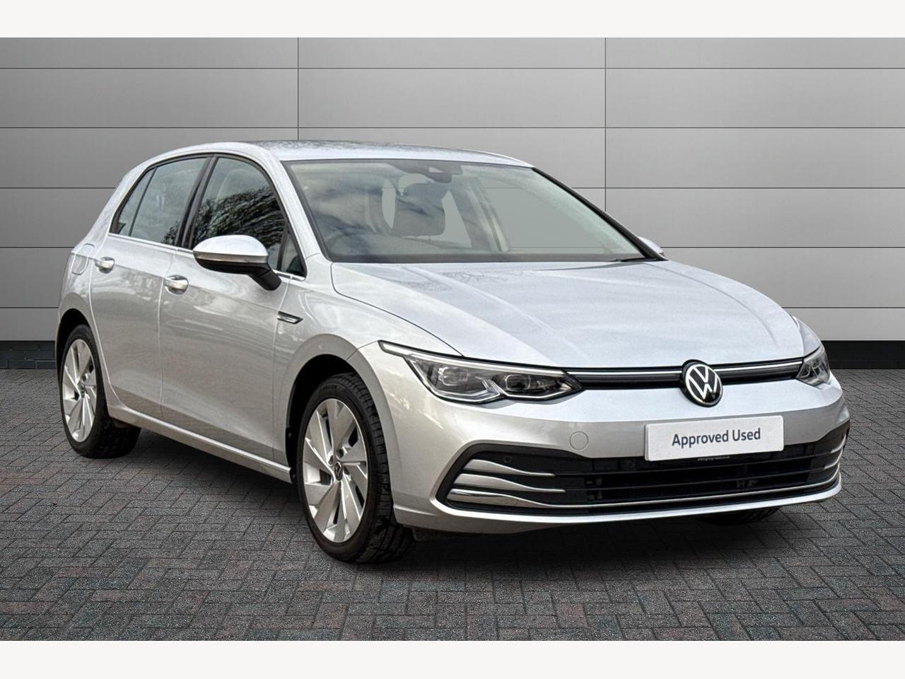 Main listing image - Volkswagen Golf