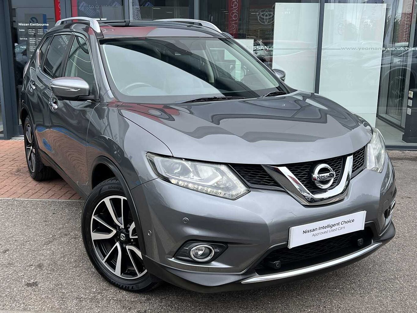 Main listing image - Nissan X-Trail