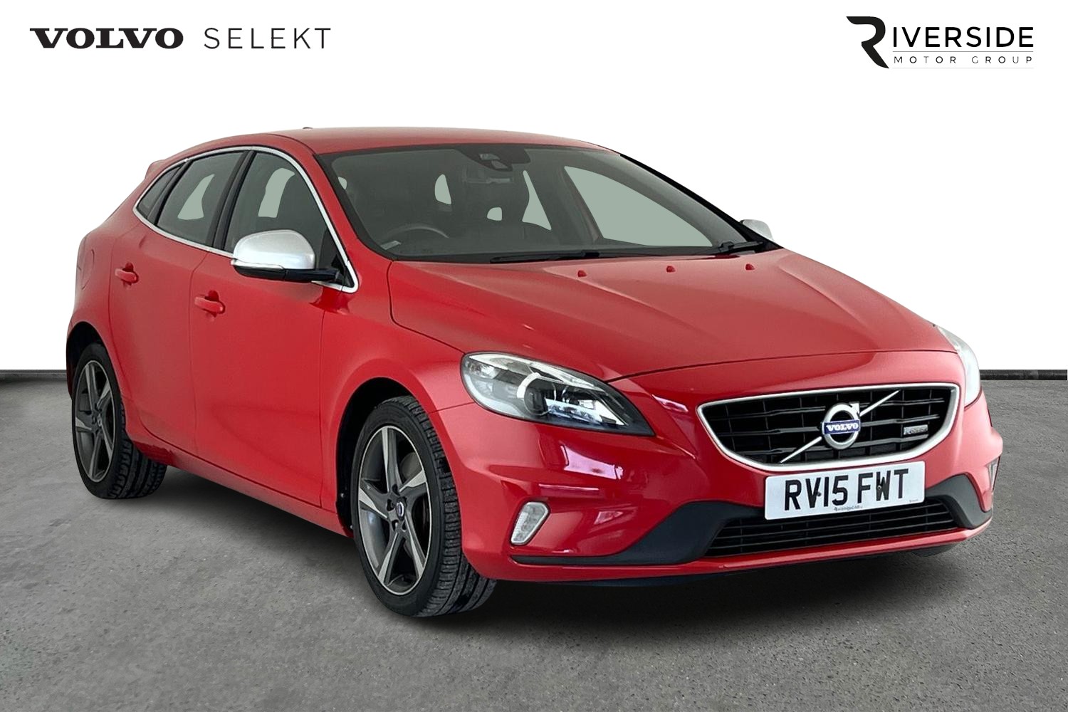 Main listing image - Volvo V40