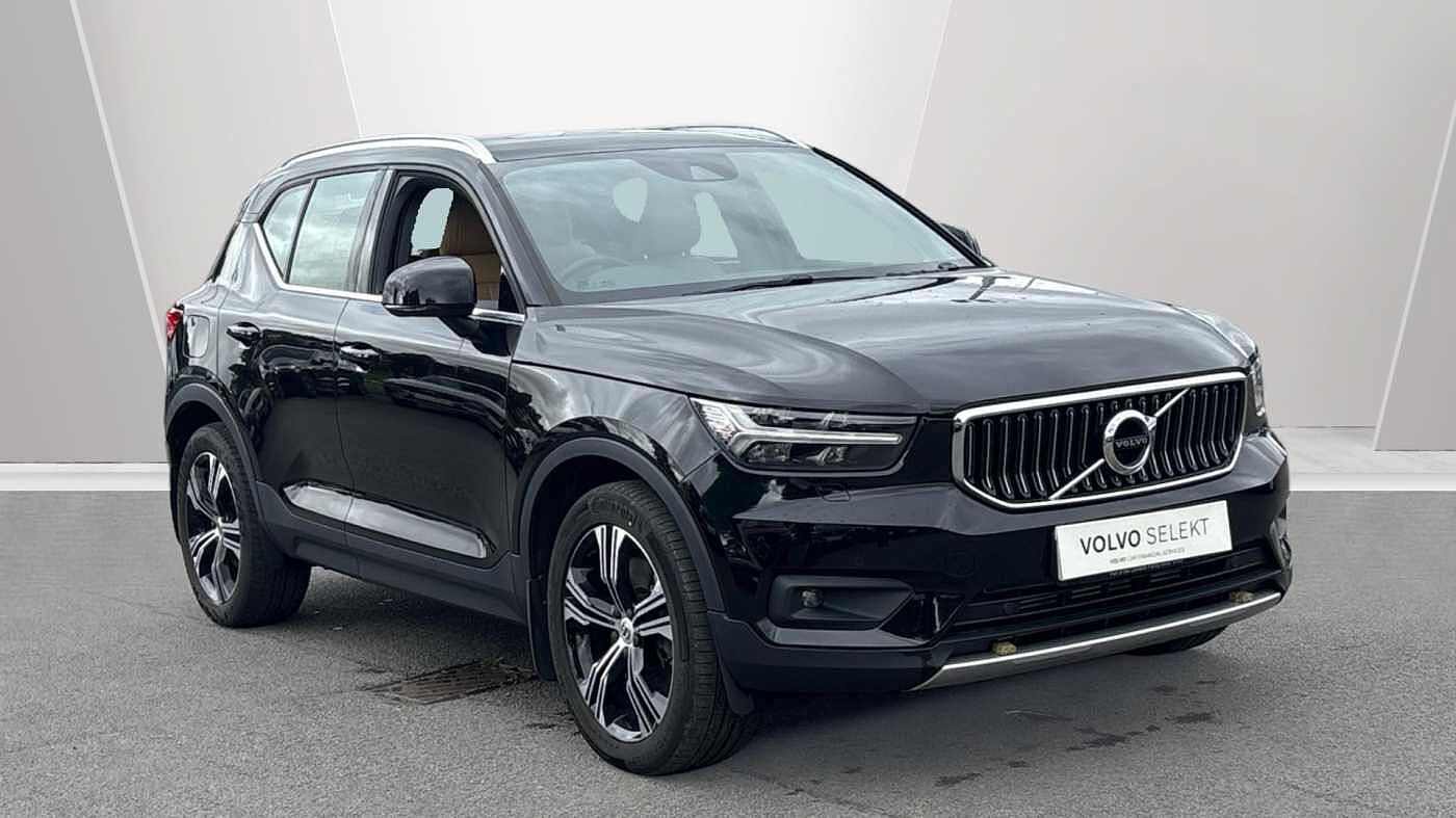 Main listing image - Volvo XC40