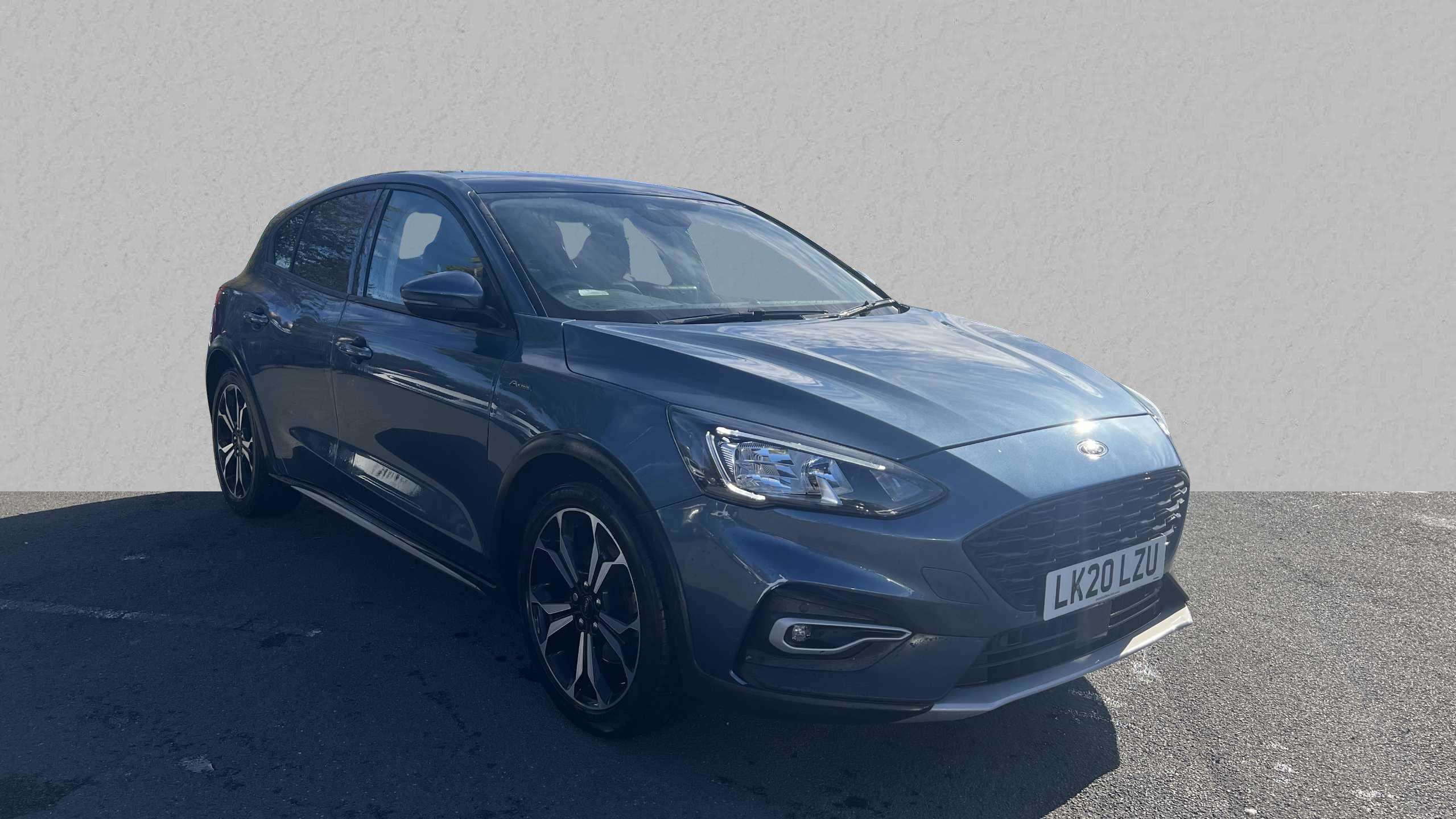 Main listing image - Ford Focus Active