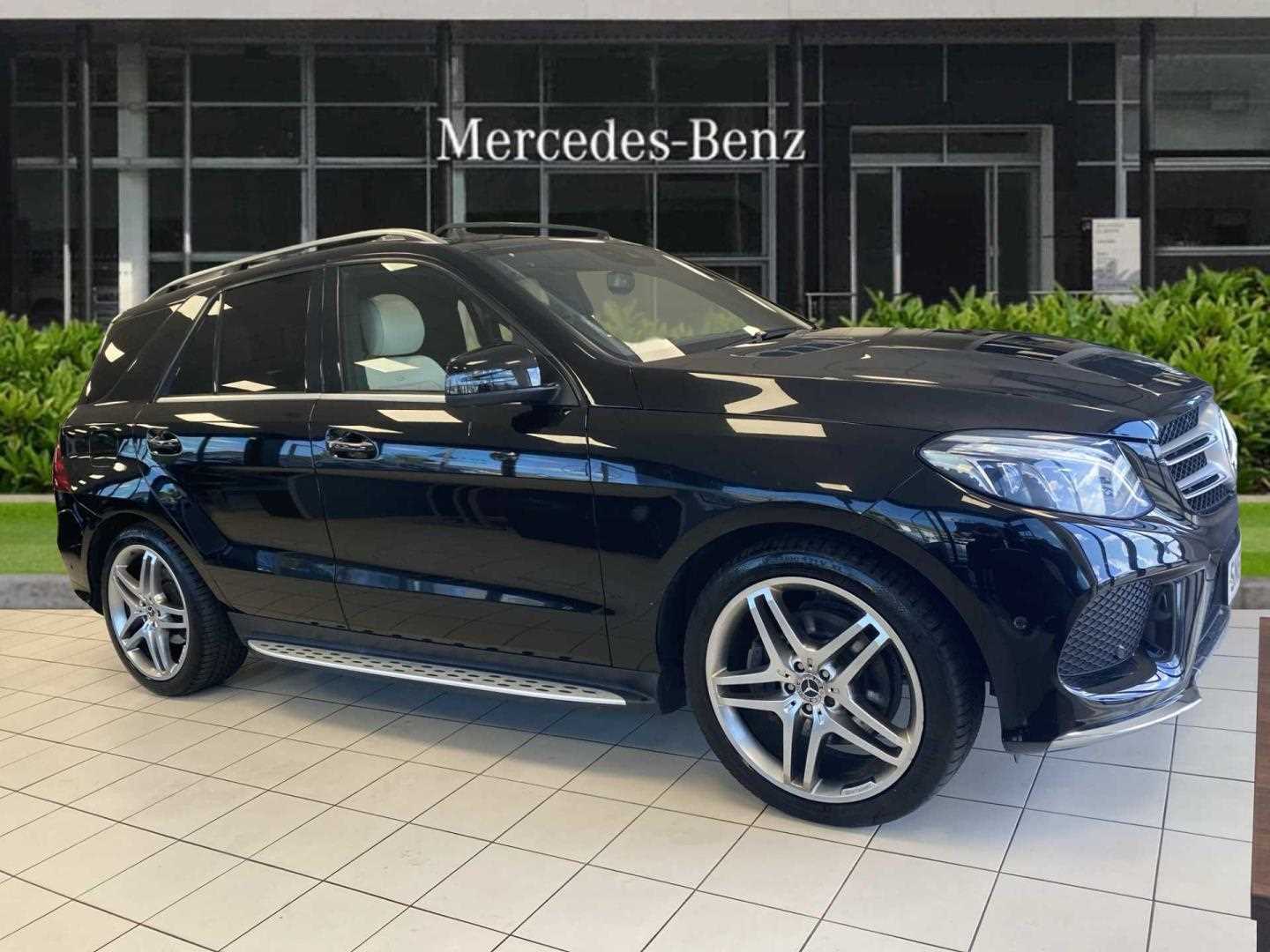 Main listing image - Mercedes-Benz GLE