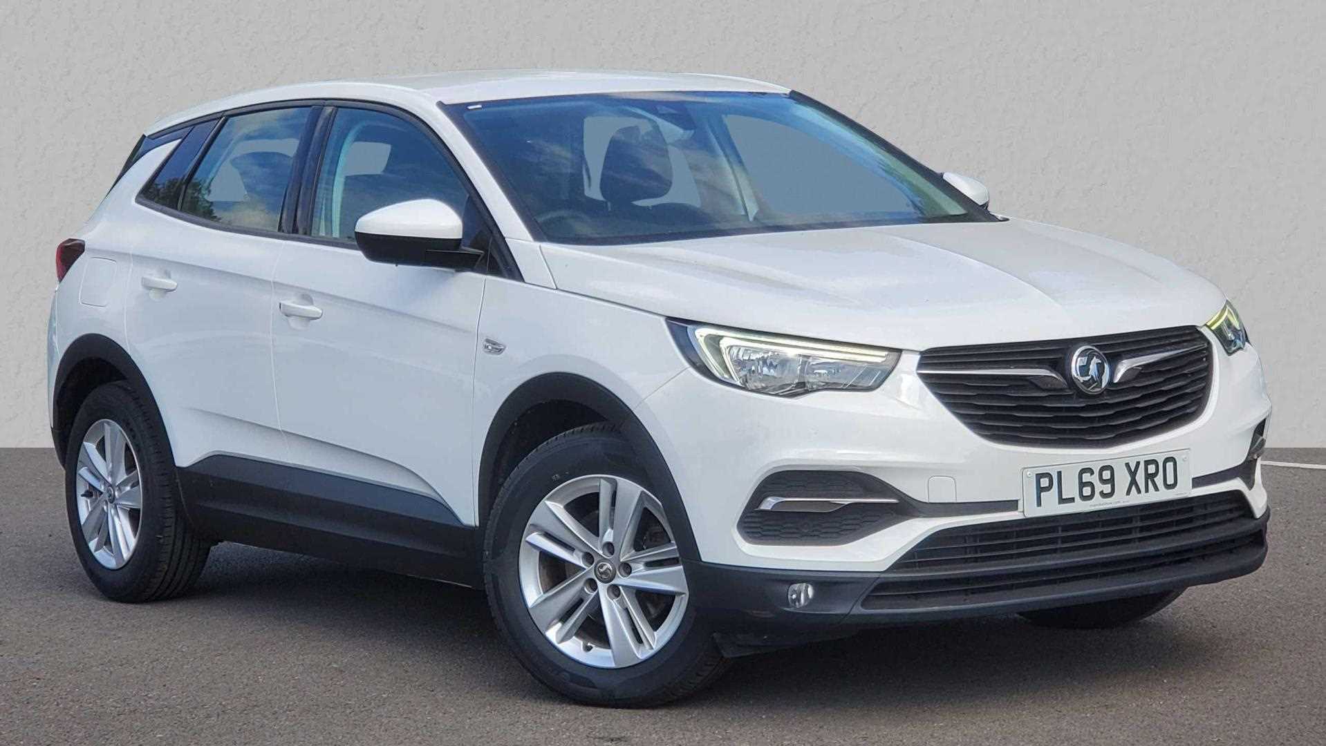 Main listing image - Vauxhall Grandland X