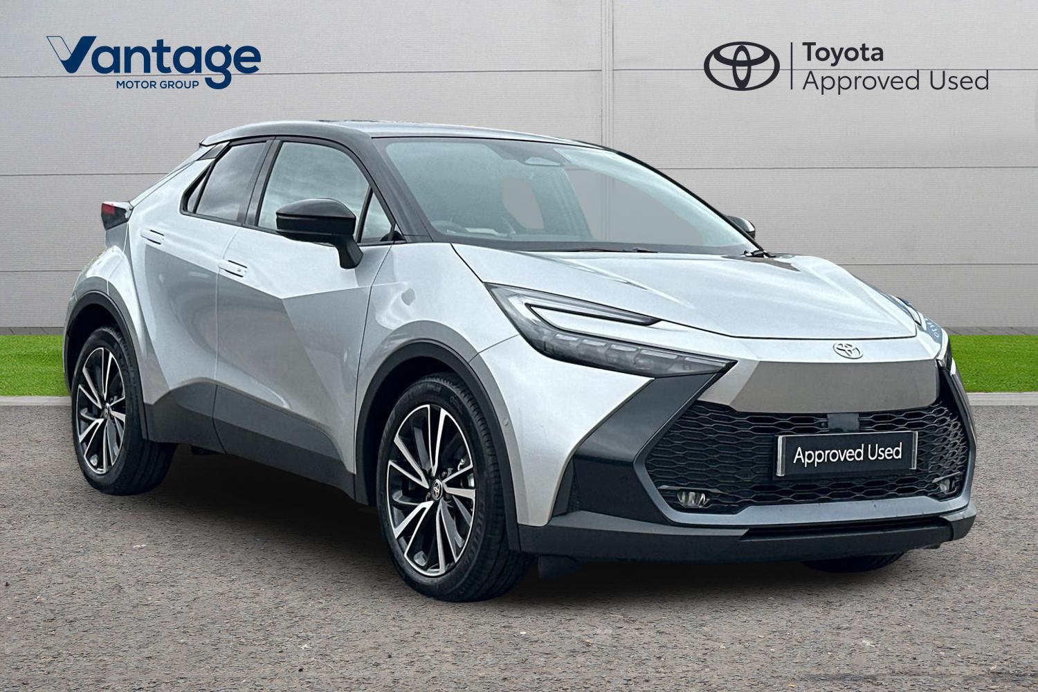 Main listing image - Toyota C-HR