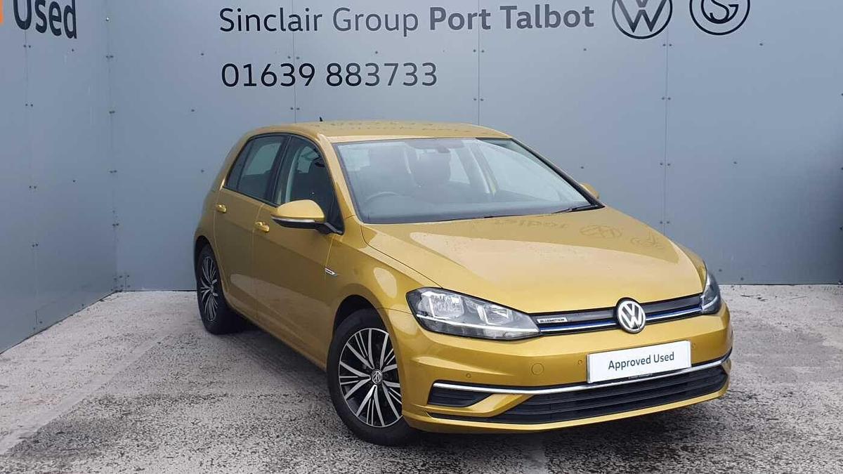 Main listing image - Volkswagen Golf