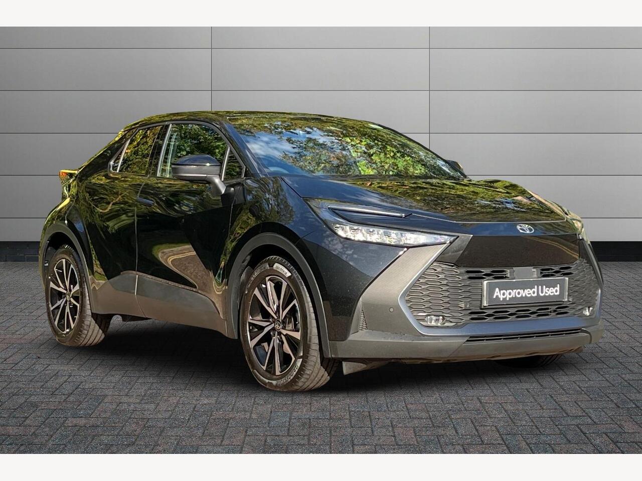 Main listing image - Toyota C-HR