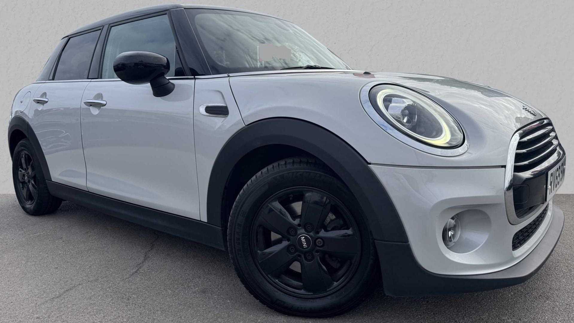Main listing image - MINI Hatchback 5dr