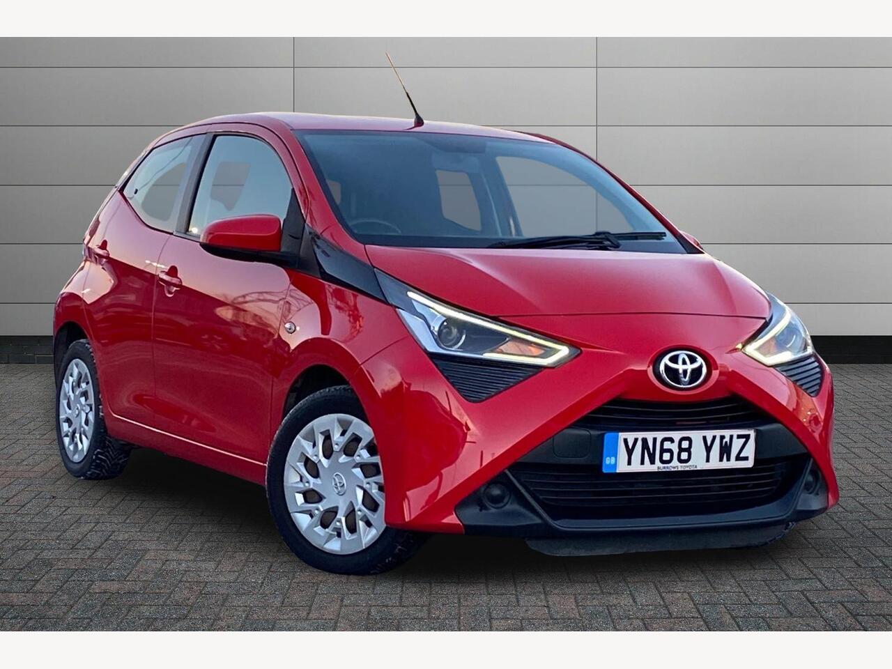 Main listing image - Toyota Aygo