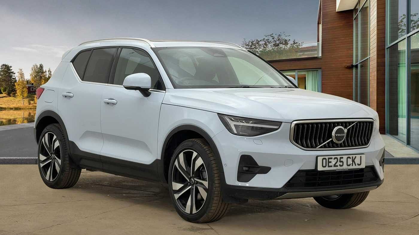 Main listing image - Volvo XC40