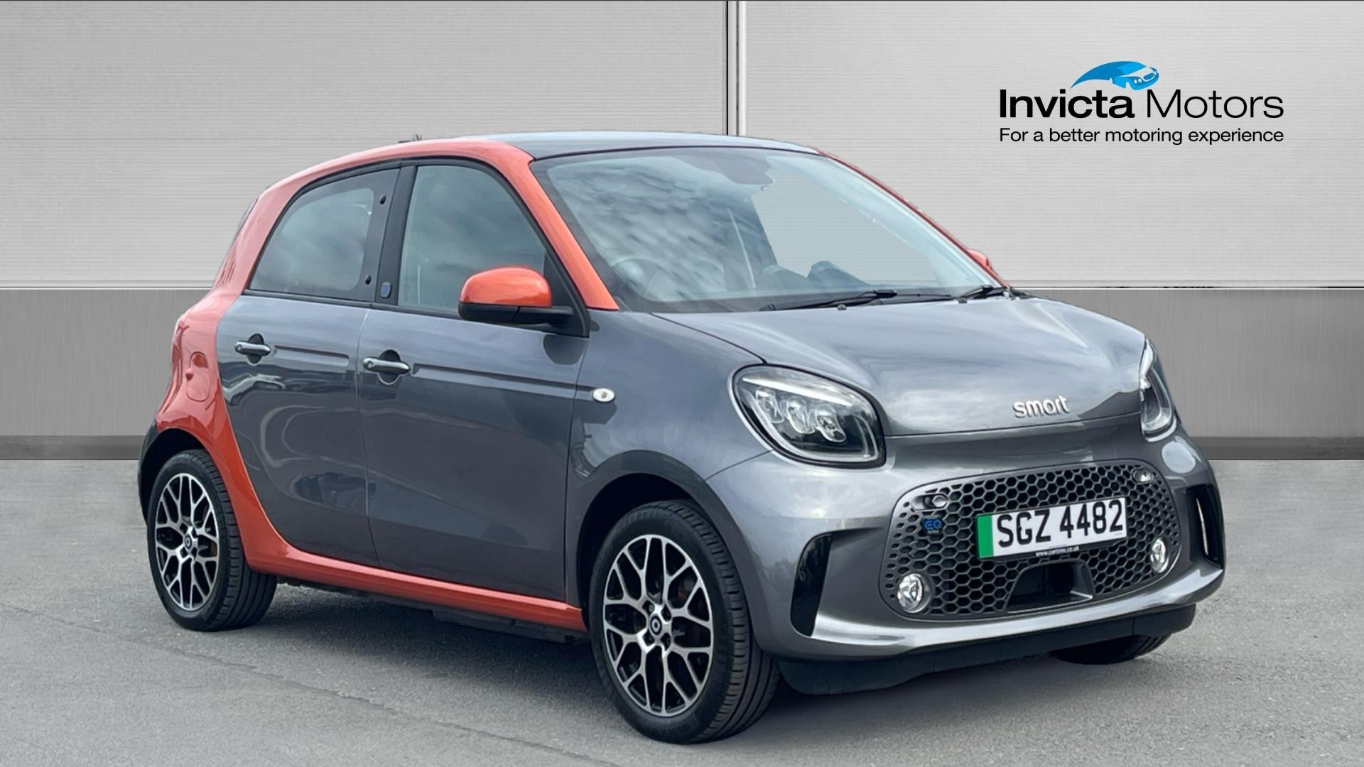 Main listing image - Smart EQ Forfour