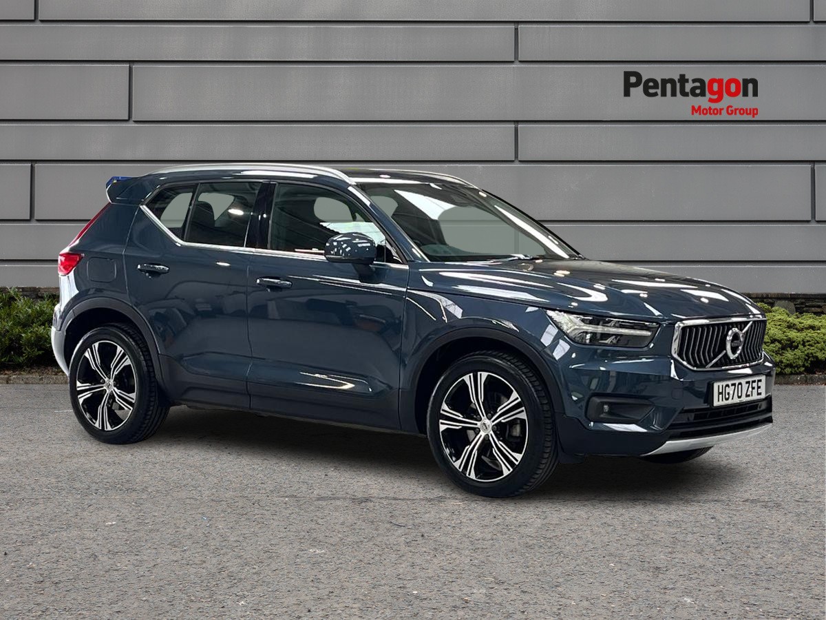 Main listing image - Volvo XC40
