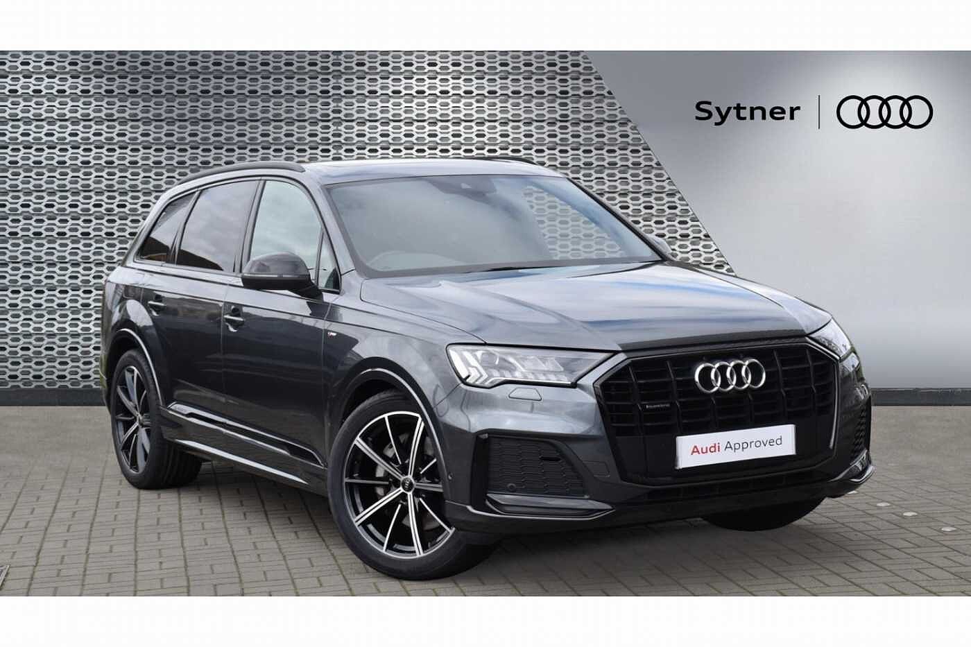 Main listing image - Audi Q7