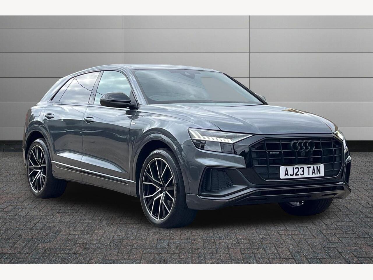 Main listing image - Audi Q8