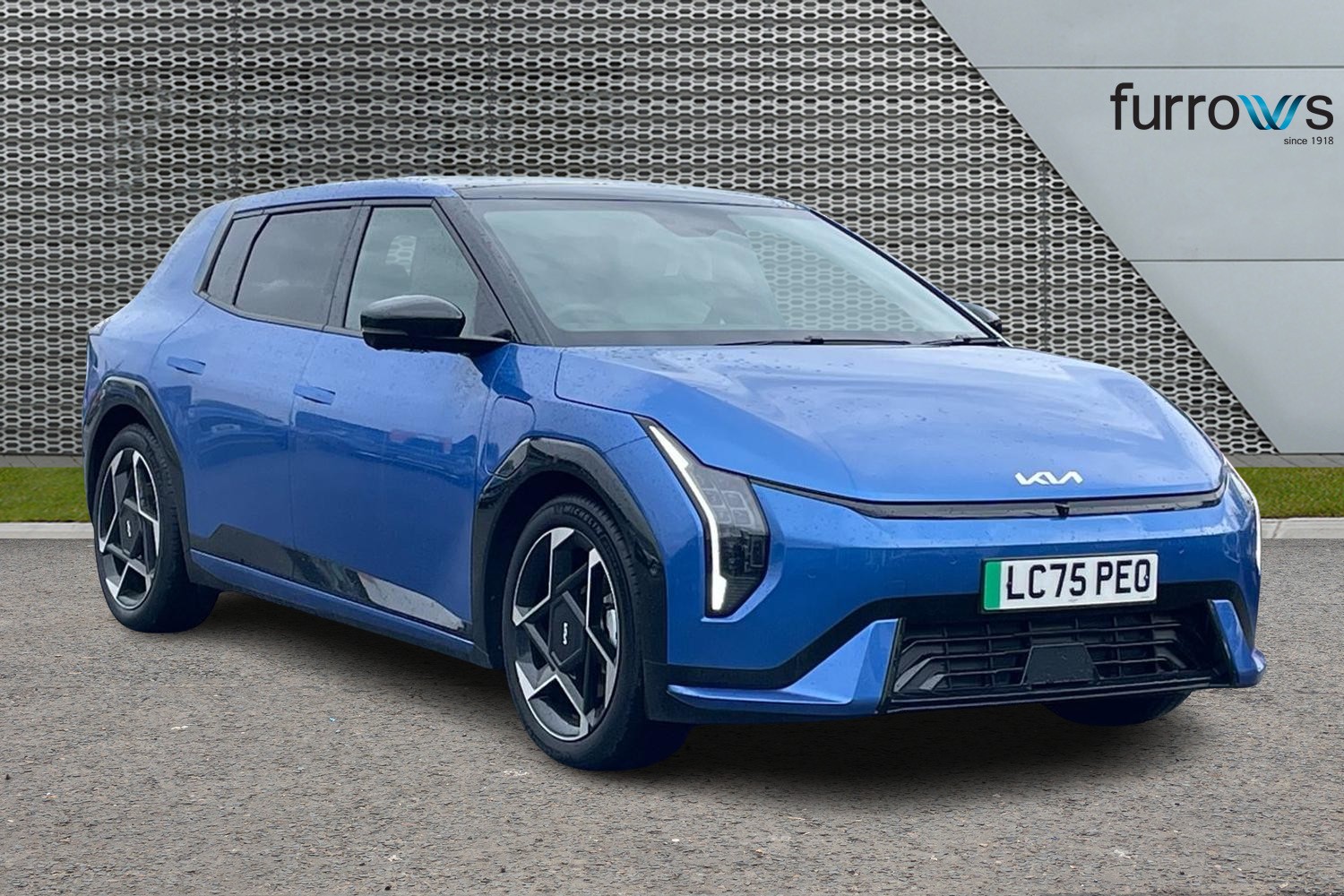 Main listing image - Kia Ev4