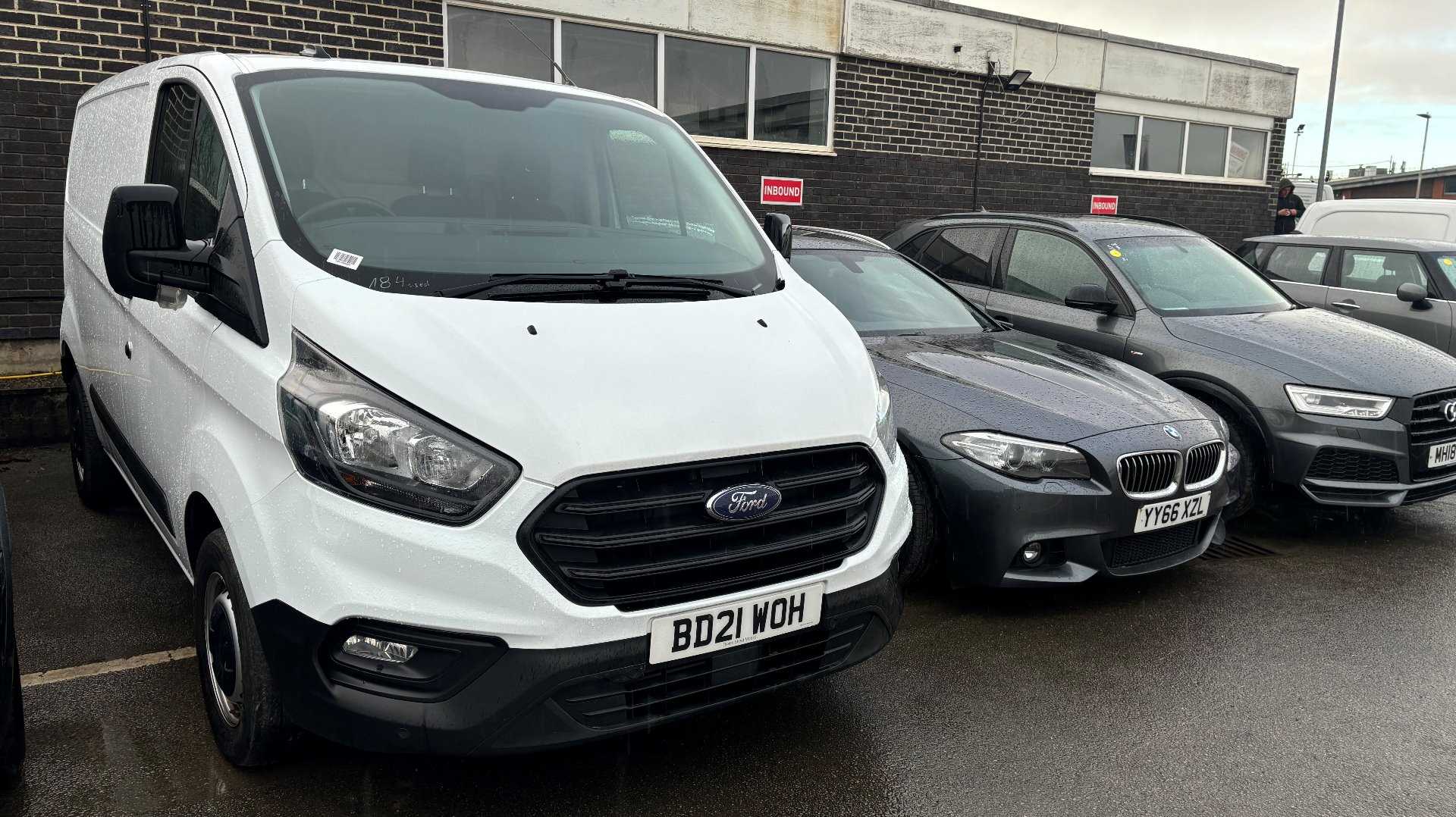 Main listing image - Ford Transit Custom