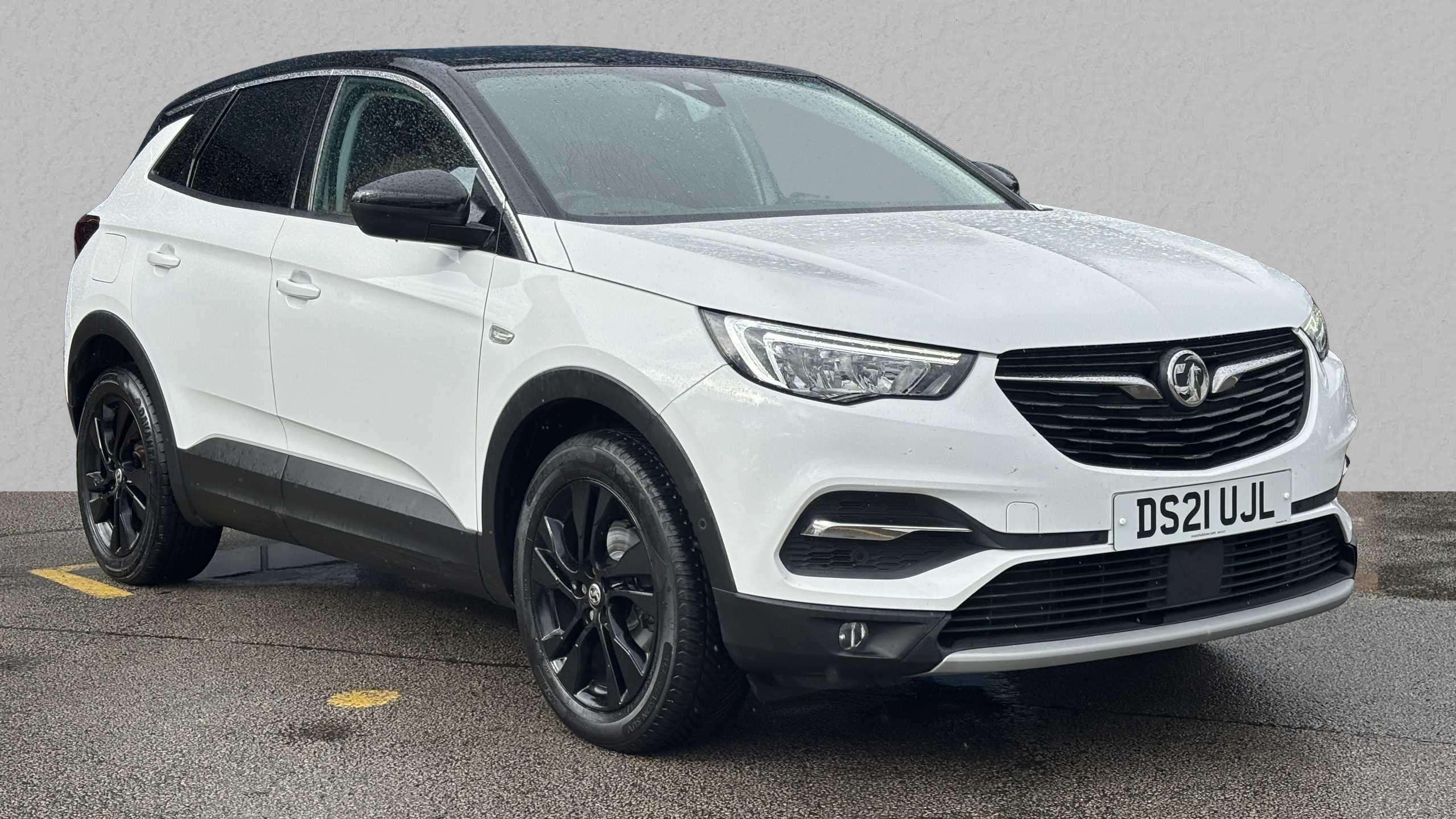 Main listing image - Vauxhall Grandland X