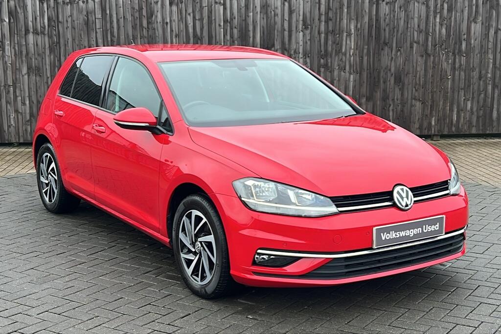 Main listing image - Volkswagen Golf