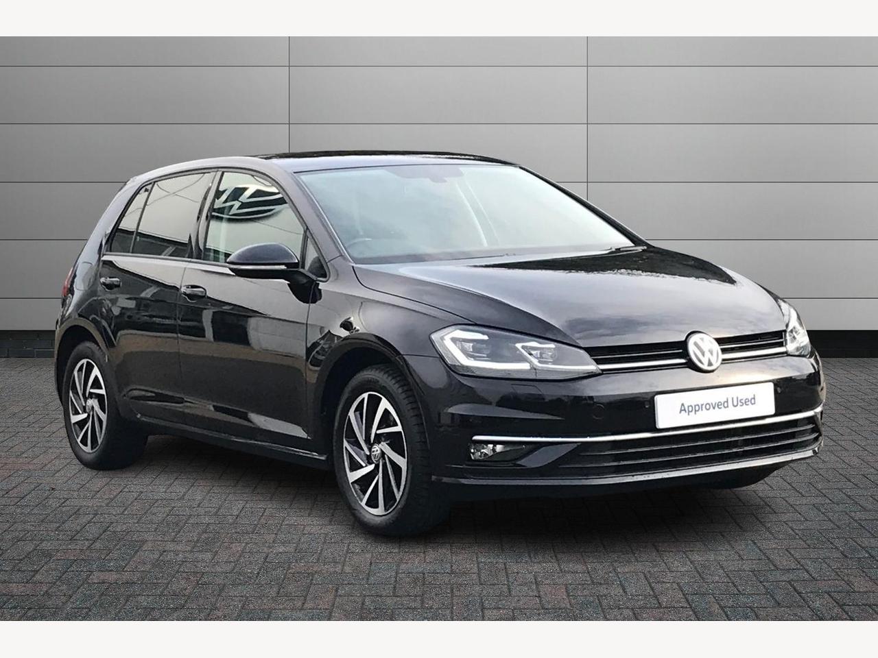 Main listing image - Volkswagen Golf