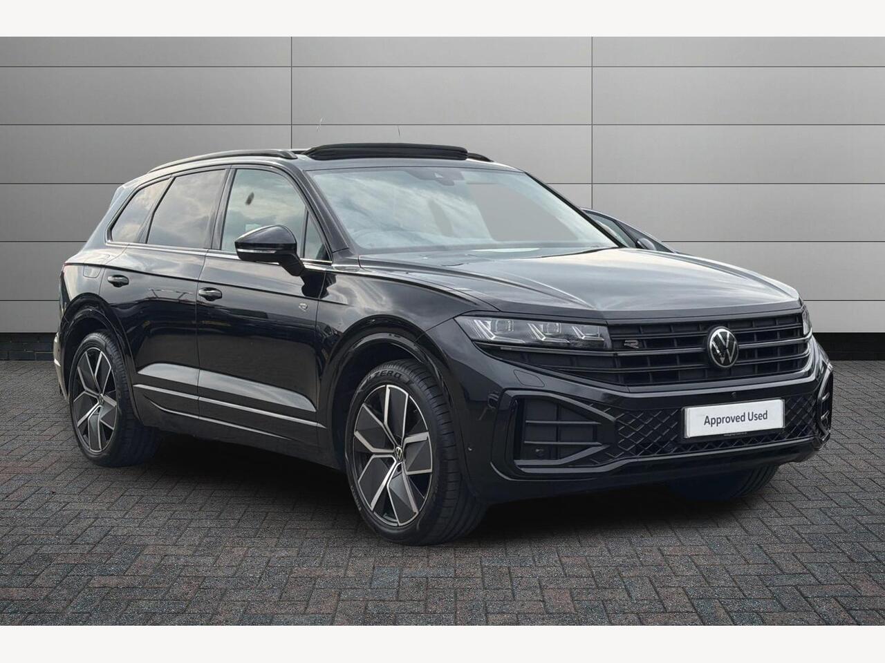 Main listing image - Volkswagen Touareg