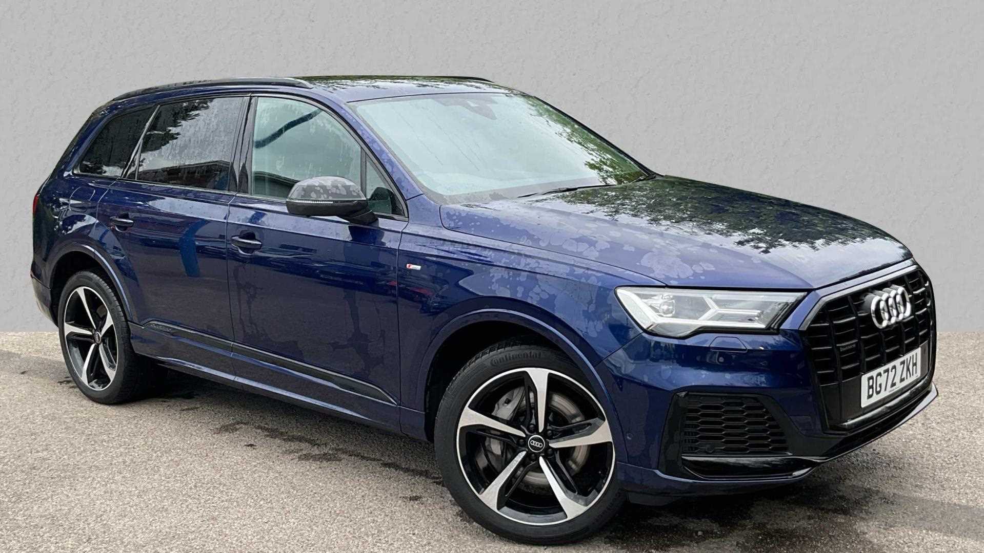 Main listing image - Audi Q7