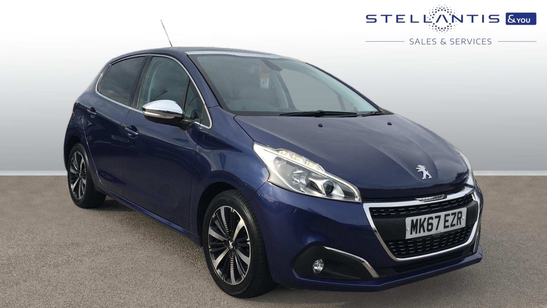 Main listing image - Peugeot 208