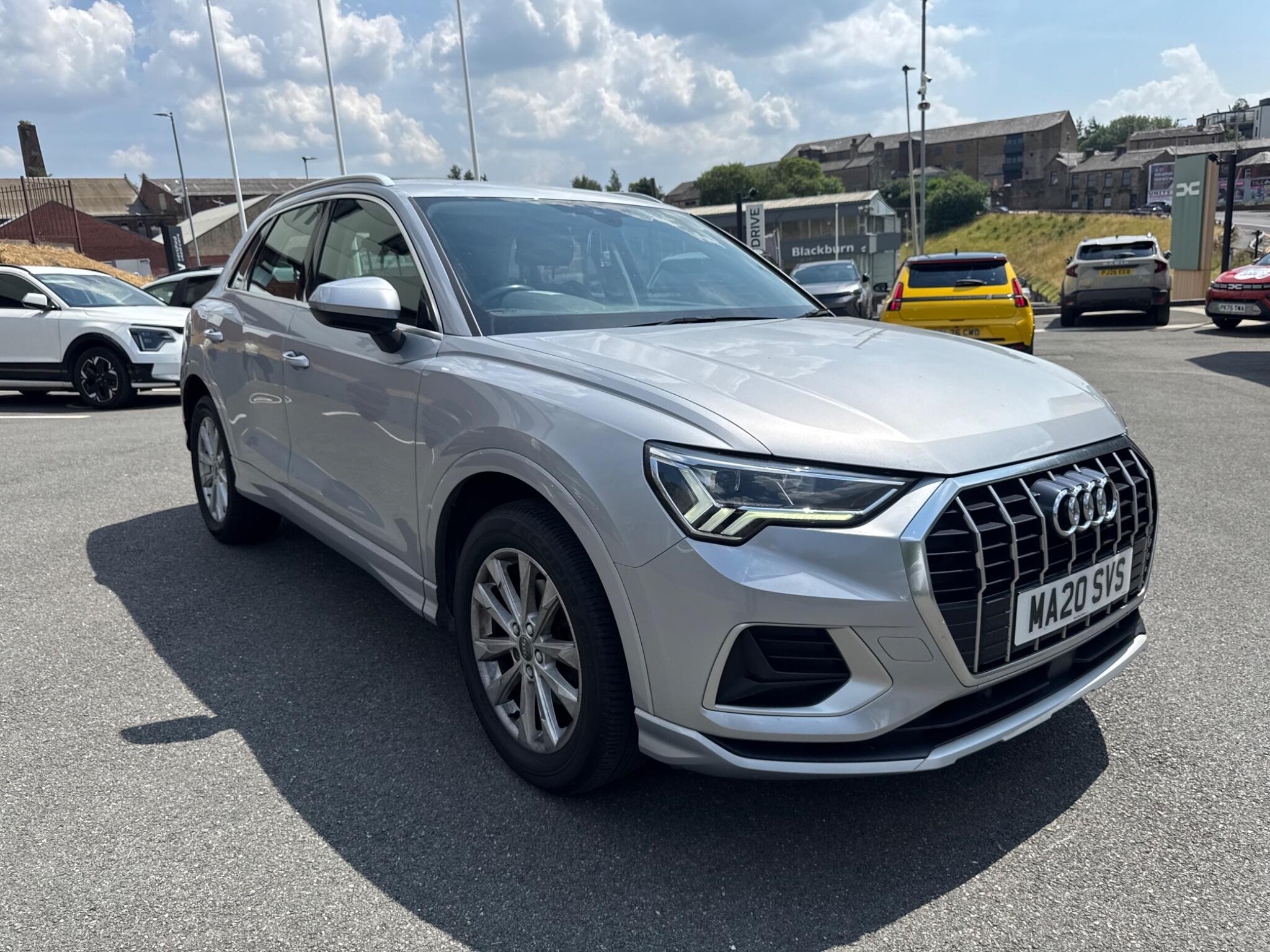 Main listing image - Audi Q3