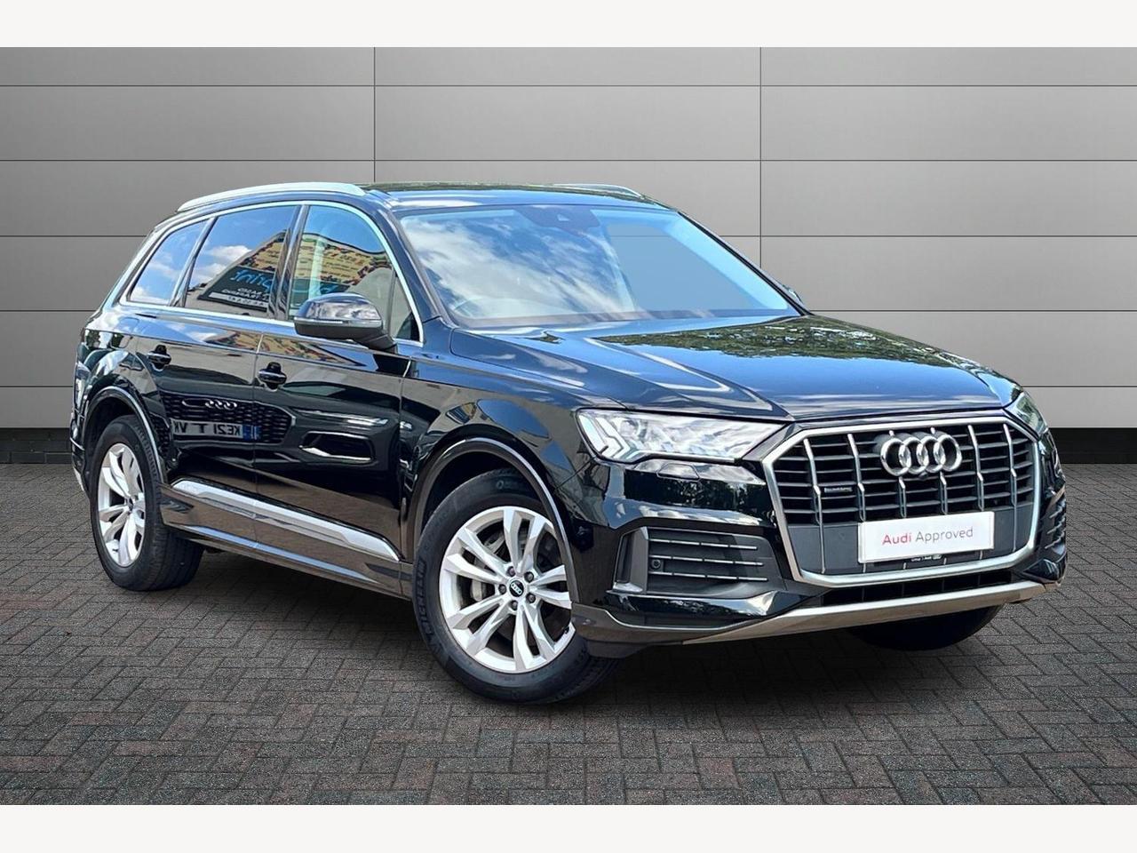 Main listing image - Audi Q7