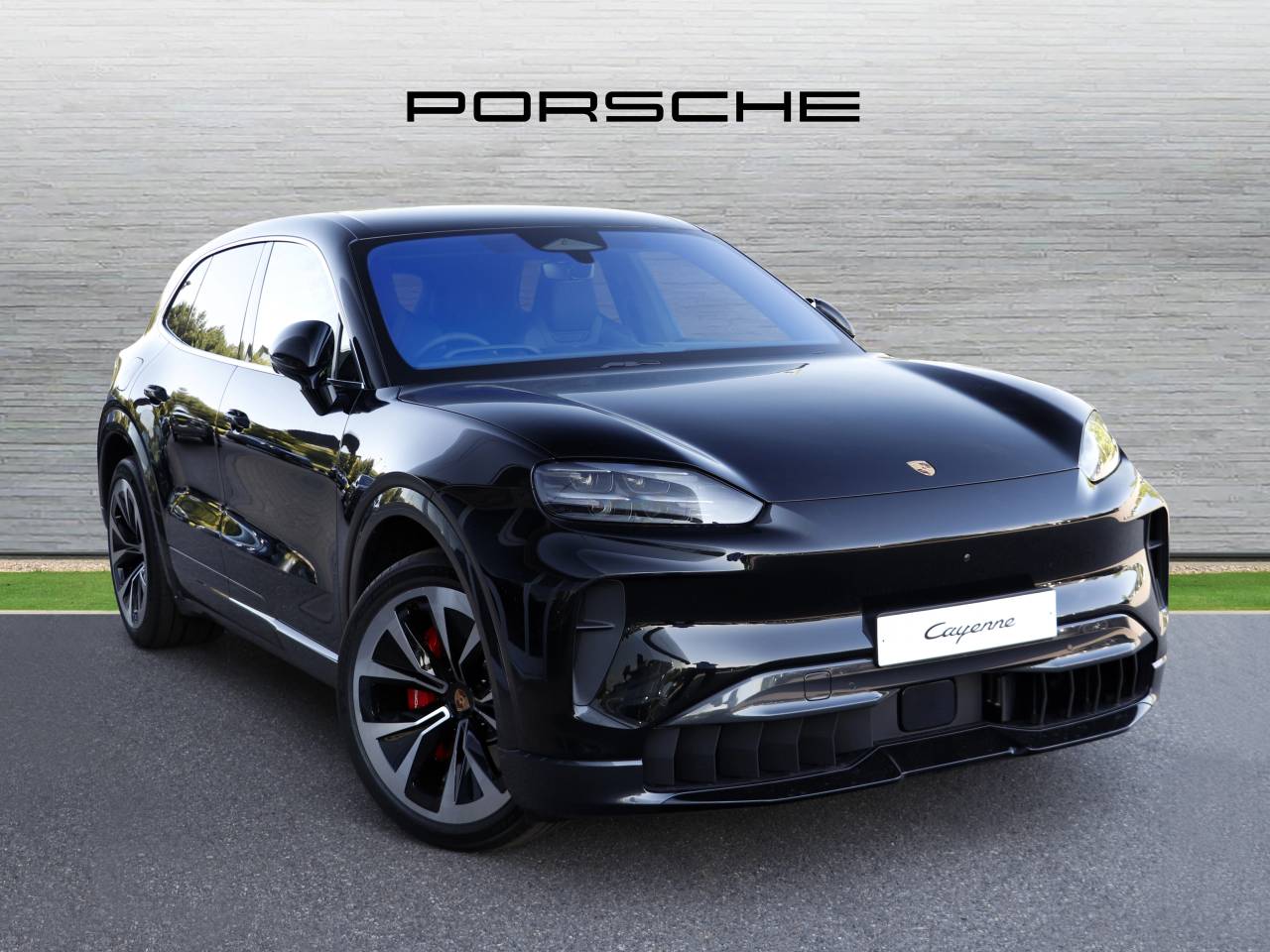 Main listing image - Porsche Cayenne Electric
