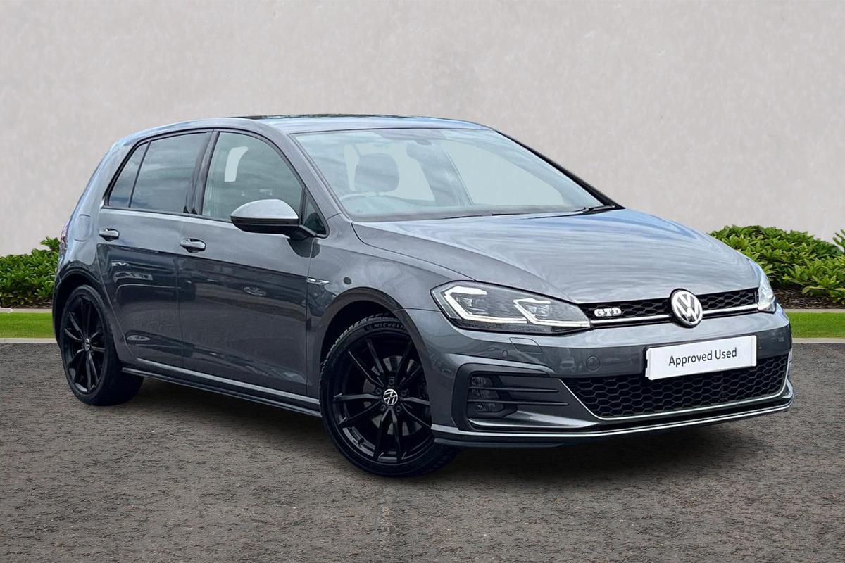 Main listing image - Volkswagen Golf