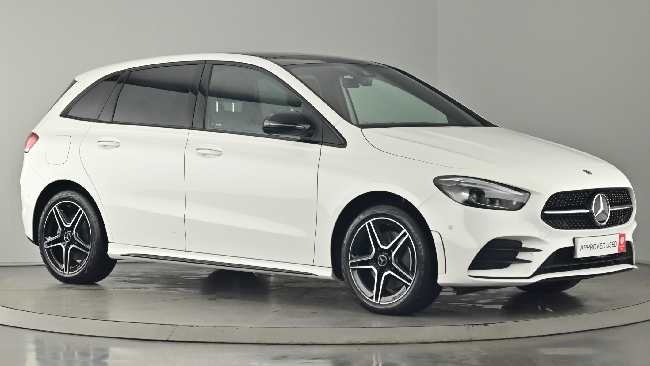 Main listing image - Mercedes-Benz B-Class