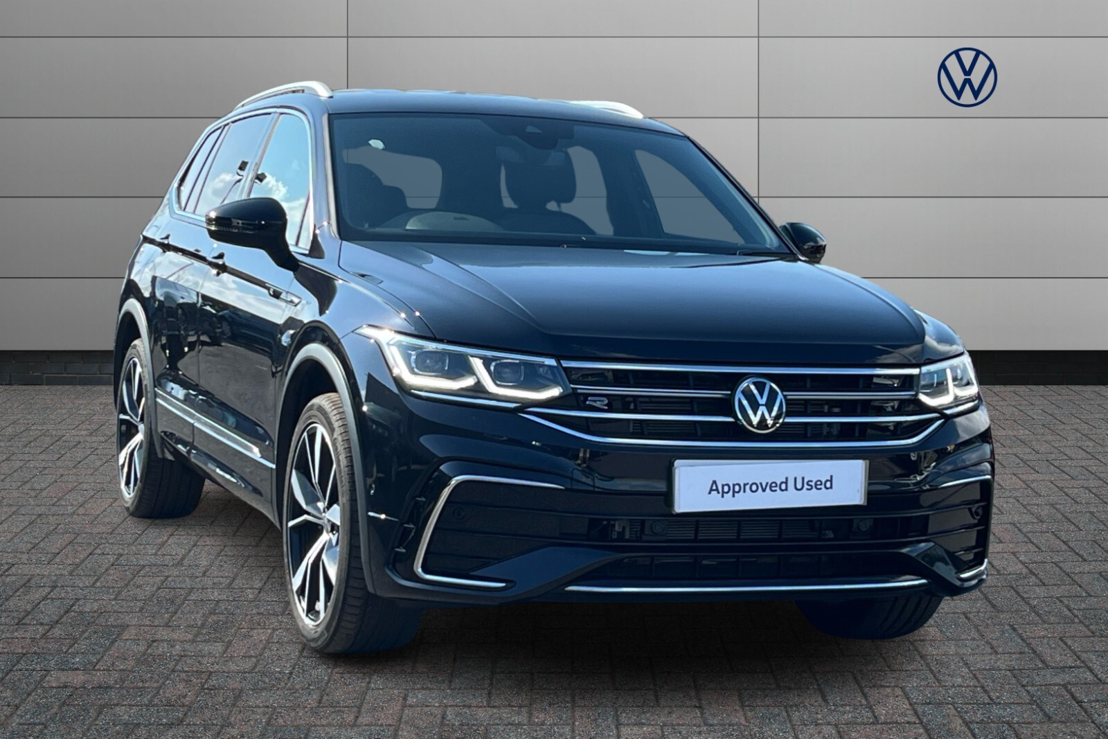Main listing image - Volkswagen Tiguan Allspace