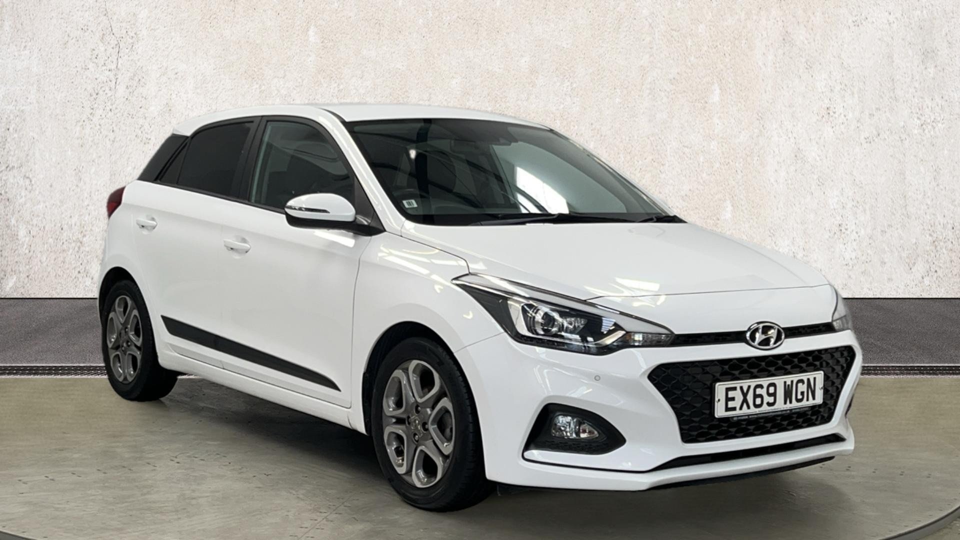 Main listing image - Hyundai i20