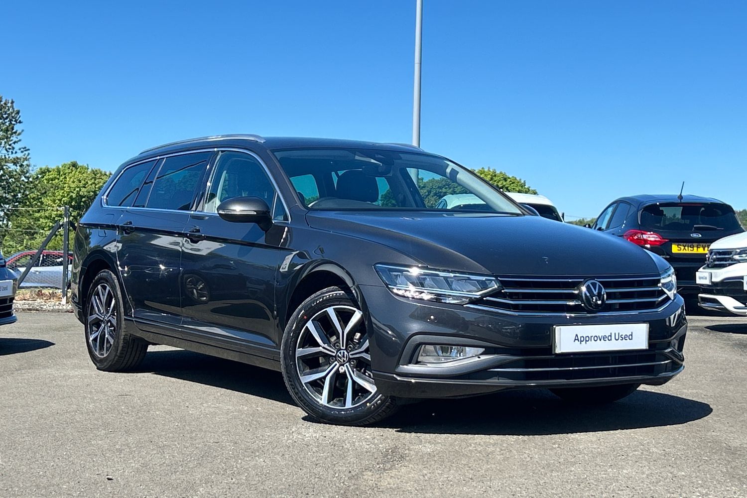 Main listing image - Volkswagen Passat Estate