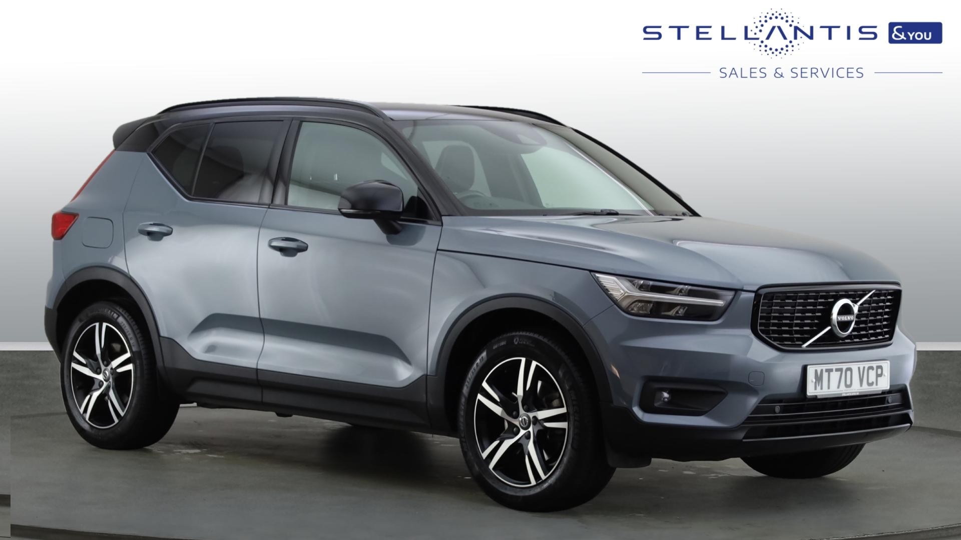 Main listing image - Volvo XC40