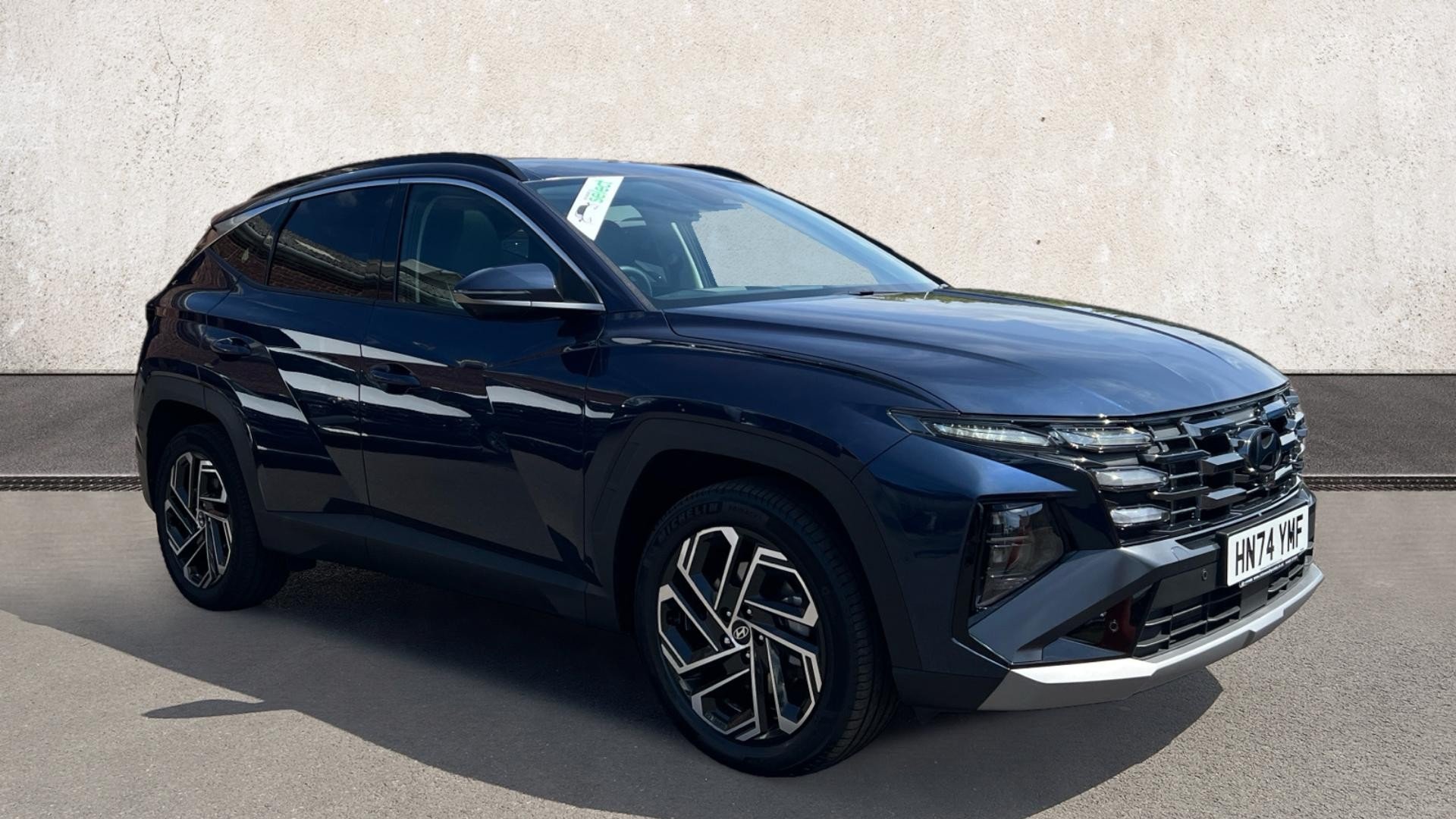 Main listing image - Hyundai Tucson