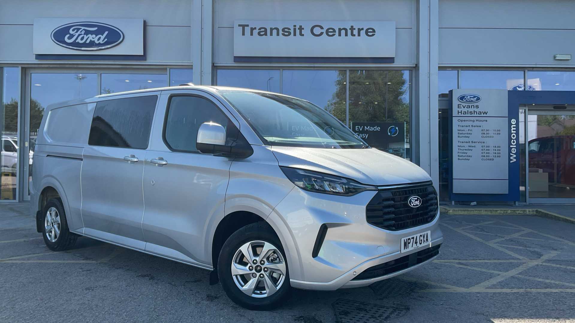 Main listing image - Ford Transit Custom