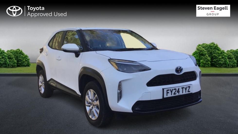 Main listing image - Toyota Yaris Cross