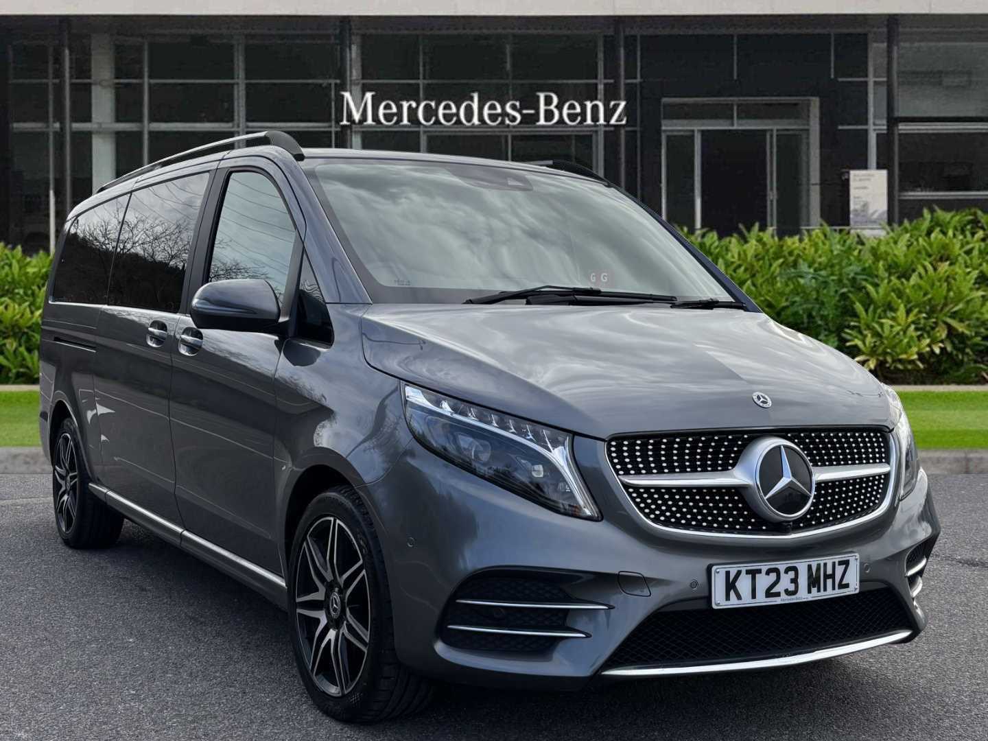 Main listing image - Mercedes-Benz V-Class