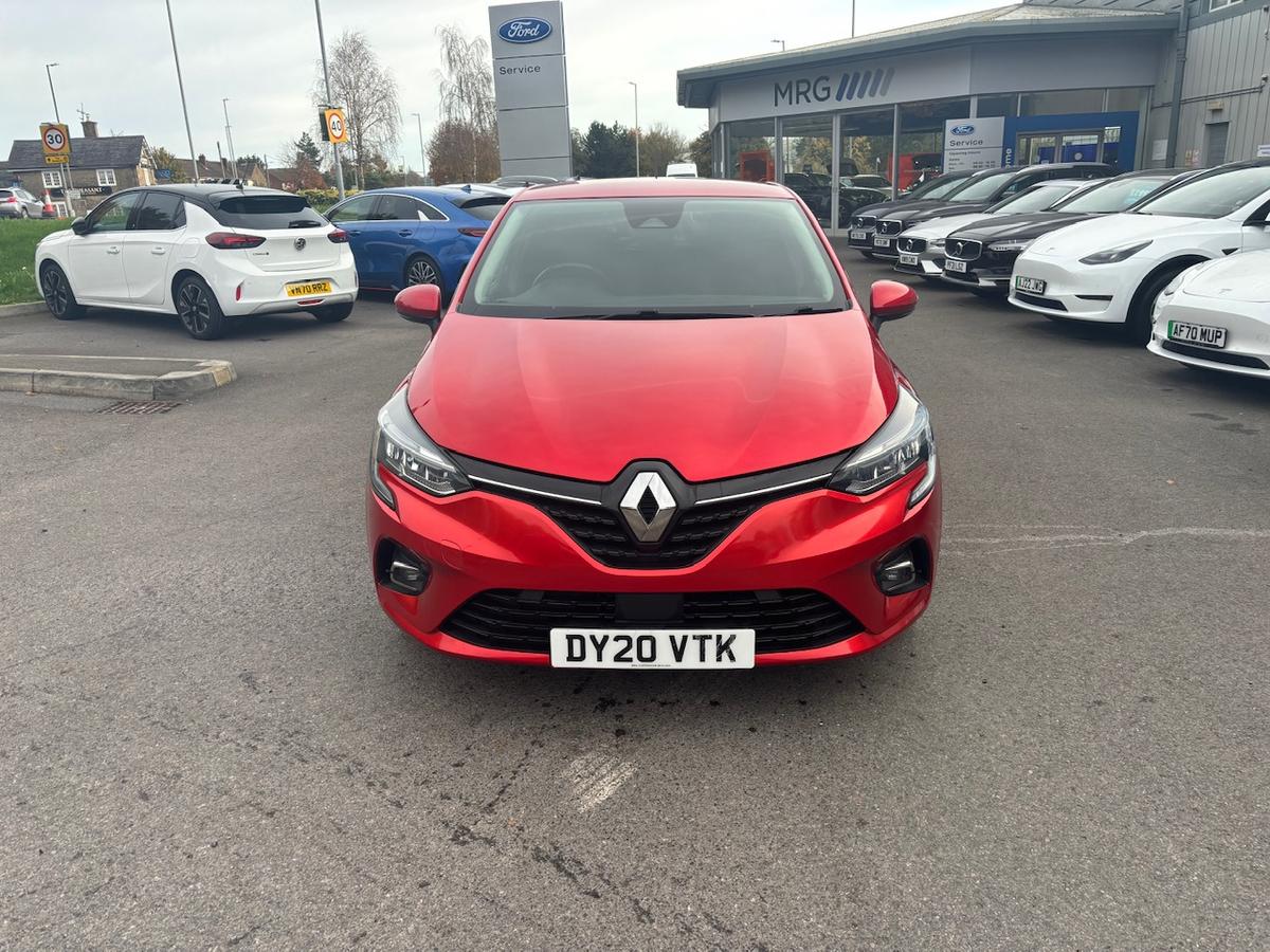 Main listing image - Renault Clio