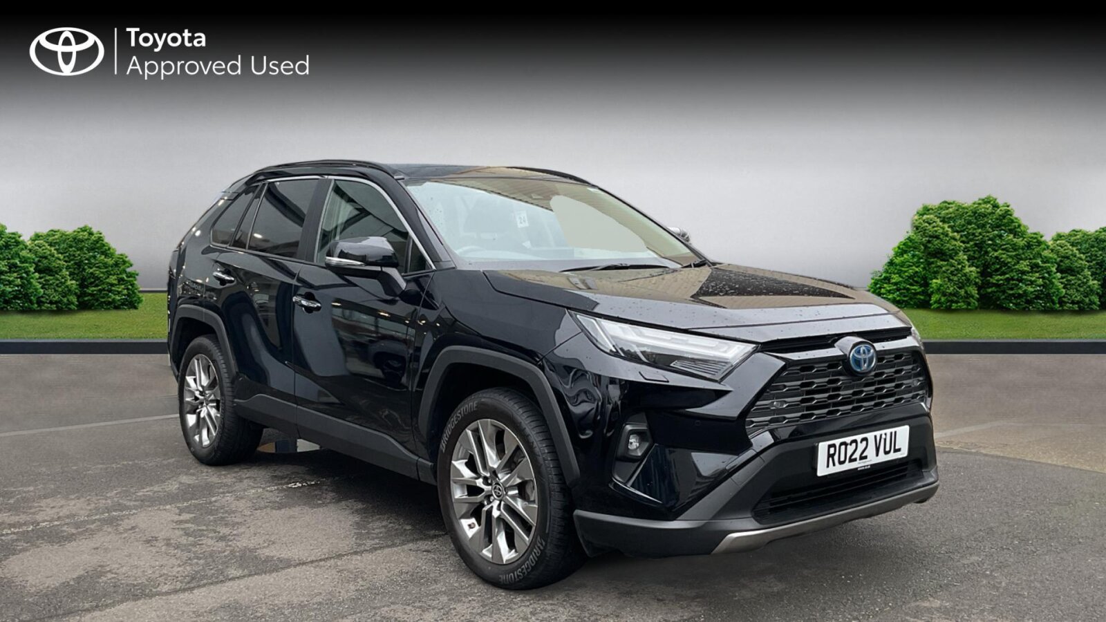 Main listing image - Toyota RAV4